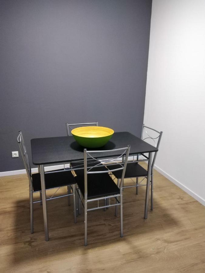 Schoene, Gemuetliche Moeblierte 2 Zi Wohnung In Rgb Regensburg Eksteriør bilde